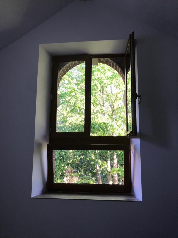 Studio Dans Les Ecuries Du Chateau Bonnelles Exterior photo